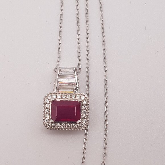 Ruby Glass Composite Necklace - Picture 5 of 11